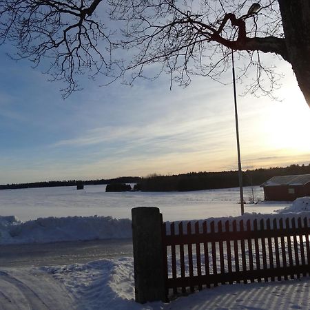 Roeda Stugan Hedemora Экстерьер фото